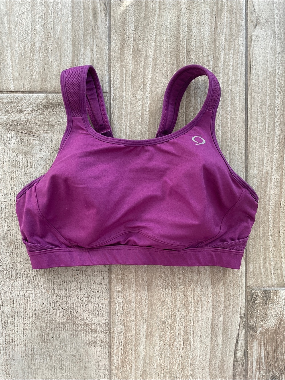 Moving Comfort magenta Maia sports bra, size 34D